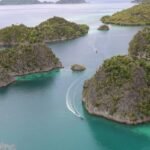 cotage, raja ampat, indonesia, papua, piaynemo, landscape, nature, sea, ocean, vacation, islands, waves, journey, beach